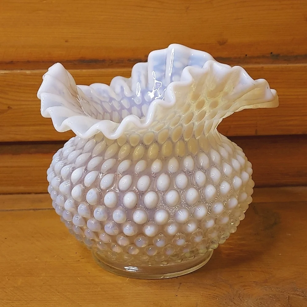 FENTON Hobnail Opalescent Vase - Picture 2 of 6